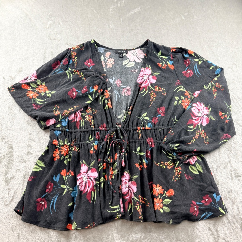 Torrid Women's 1X Black Floral Rayon Blend Peplum Top Sheer Sleeve
